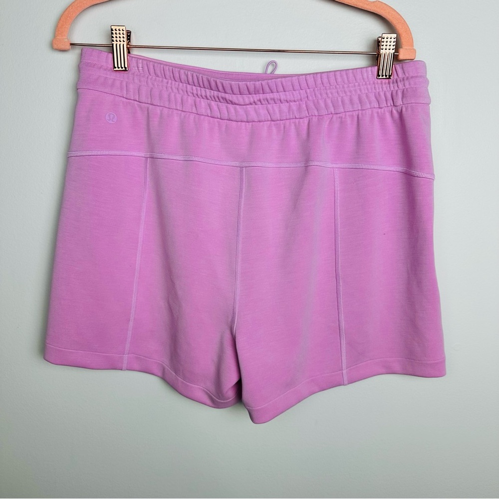 Lululemon Softstreme HR Shorts - Picture 5 of 8